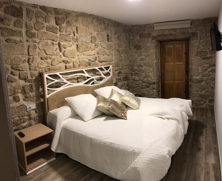 La Casona De Alutiz & Bodega Pension Samaniego Buitenkant foto